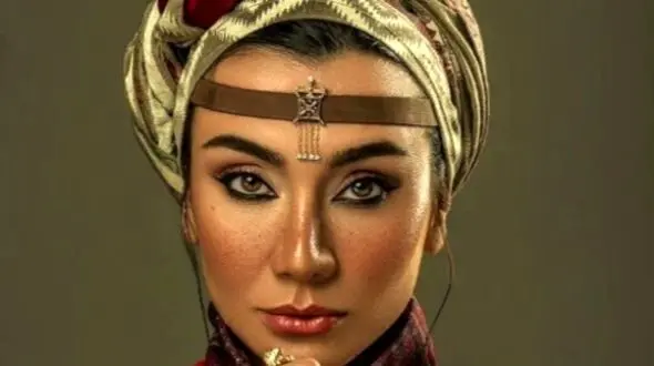 فتوشات‌های جدید خاطره حاتمی با لباس‌هایی خاص / مدلینگ با لباس های قومیتی!