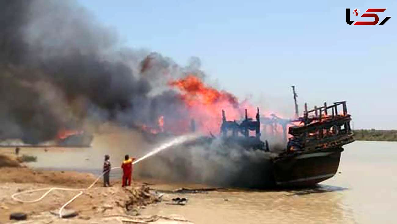 2 شناور در بندر هندیجان در آتش سوخت+ عکس