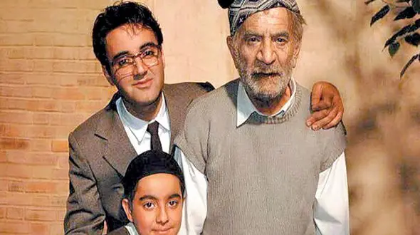 فیلم/ ترکیب صدای جادویی اردشیر رستمی با شعر جاودانه «استاد شهریار» نگین ادبیات آذربایجان؛ روایتی پرشور از گذر عمر، حسرت‌ها و خاطرات جاودان / از زندگانیم گله دارد جوانیم...