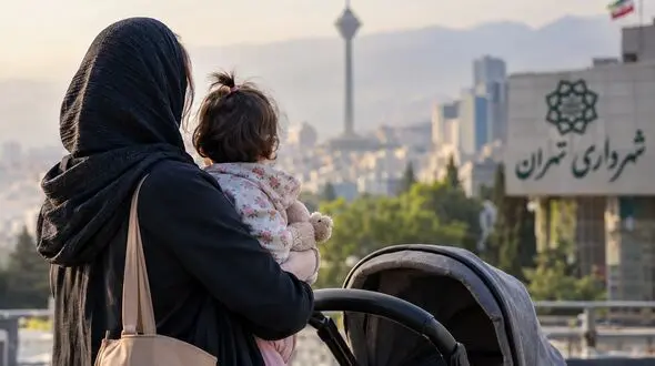 گراوند: شهرداری تهران به‌جای تشویق ۴ میلیونی فرزندآوری، مهدکودک را برای زنان شاغل را رایگان کند + صوت