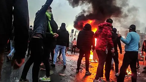 سلبریتی‌هایی که مردم را قربانی پروژه آشوب کردند