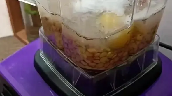 ببینید / طرز پخت نان عدس + فیلم 