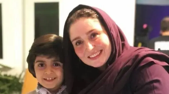 اولین فیلم از بدرقه پسر بچه ژاله صامتی به اتاق عمل در بیمارستان کودکان و لحظه بیهوشی او/ رایان سرلک نماد پسر قوی ایرانی که منش و ادبش زبانزد خاص و عامه 