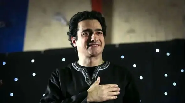 فیلم آواز همایونی؛ همایون شجریان اشک مهتاب رو خوند اشک همه سالن رو درآورد