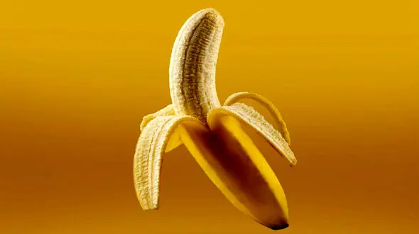 گمرک نه موز می‌فروشد، نه مجوز! / گرانی موز ! پوست موز زیر پای جهاد یا صمت؟