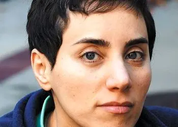 فیلم / خلاقیت حماسه ساز نقاش ایرانی در تبدیل حروف  X و Y به چهره مریم میرزاخانی / روحش شاد و یادش گرامی