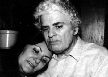 دهانت را می بویند که نگفته باشی دوستت دارم/  عشق ممنوعه احمد شاملو پر از ترس ولی لذت بخش+ توضیحات شیرین رشید کاکاوند