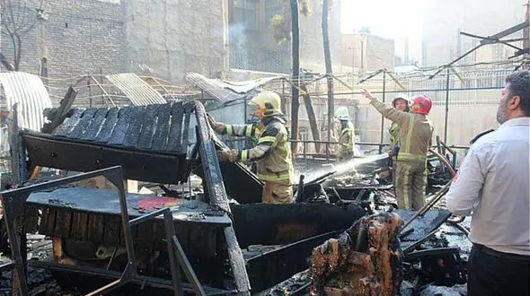 یک کافی شاپ در خیابان حافظ نابود شد