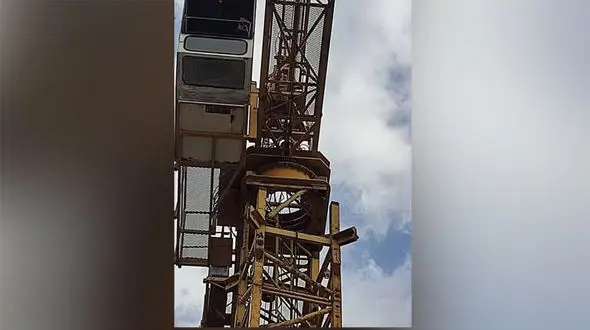 دو کشته به خاطر سقوط قطعه فلزی از جرثقیلی در سد سبلان