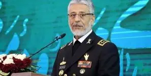 هشدار دریادار سیاری به آمریکا: ارتش آمادگی کامل دارد/ ما ایستاده ایم