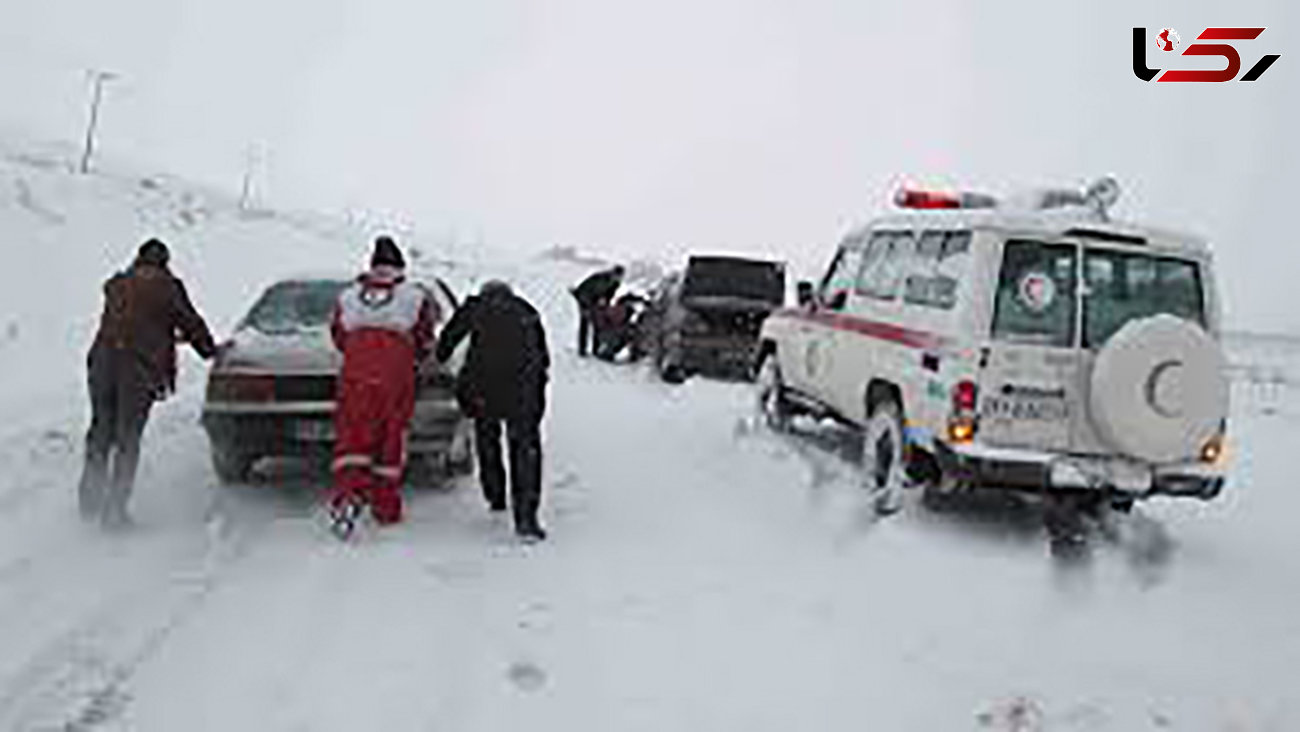 رها سازی 22 خودرو گرفتار در برف و کولاک طی 24 ساعت گذشته 