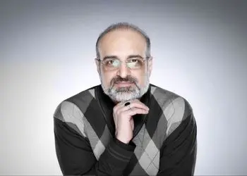 فیلم/ زیباترین ترانه محمد اصفهانی: شبی که آوای نی تو شنیدم، چو آهوی تشنه پی تو دویدم، تو ای پری کجایی