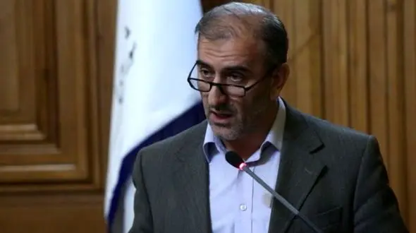 برخی پیمانکاران شهرداری تهران حداقل حقوق را به کارگران خود نمی پردازند / عضو شورای شهر تذکر داد