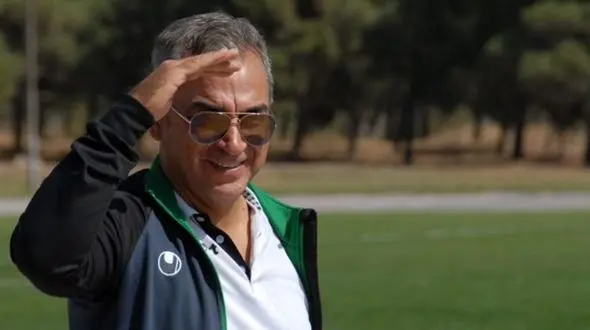 کلهر: حضور سیدجلال نظم خوبی به خط دفاعی پرسپولیس داده بود/قهرمانی هنوز هم دور از دسترس نیست