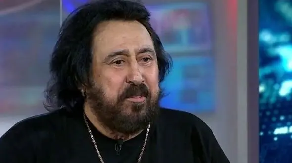 گریه شهرام شب‌پره برای ایران در برنامه علی ضیا بند نیامد