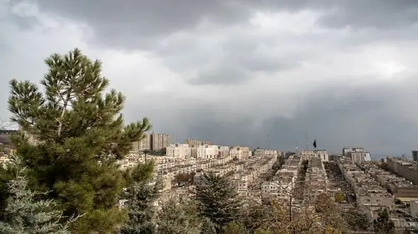 کاهش دمای هوای تهران تا ۵ درجه