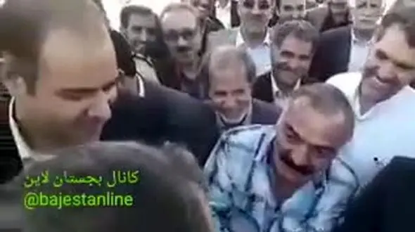 فیلم شوخی عجیب وزیر بهداشت با پیرمرد بیمار / مشاور روحانی واکنش نشان داد + فیلم