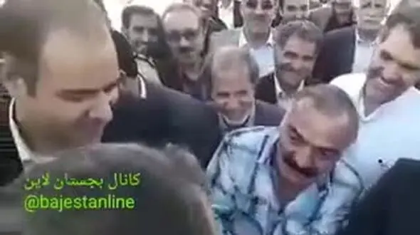 فیلم شوخی عجیب وزیر بهداشت با پیرمرد بیمار / مشاور روحانی واکنش نشان داد + فیلم