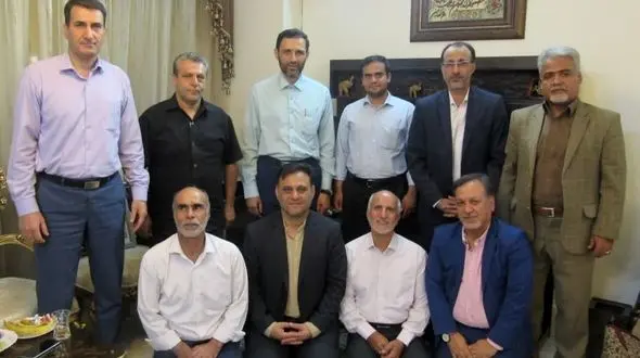 دیدار مسئولان هاکی اصفهان با جانباز دفاع مقدس/او قهرمان هاکی و جبهه ها بود