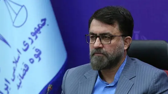 کشف حجاب خانم فروشنده های یک بوتیک در قزوین ! / واکنش پلیس چه بود ؟!