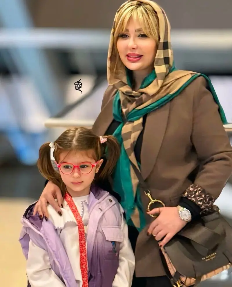 نیوشا ضیغمی