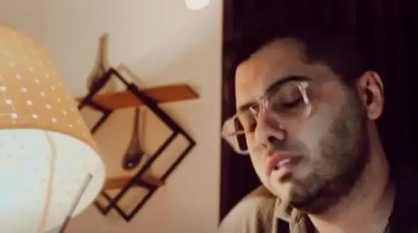 دانلود آهنگ  باشکوه «زنده باد عشق زنده باد ایران» از یوسف زمانی/ ﺳﻠﺎﻣﺘﻰ اون ﻛﻪ ﺗﻮ ﮔﺮﻳﻪ ﻫﺎ ﺗﻮ ﺧﻨﺪه ﻫﺎ ﺑﺎﻫﺎم ﻣﻴﺎد...