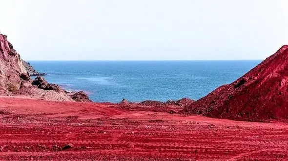 مدیر کل محیط زیست هرمزگان: از خاک جزایر هرمز و بوموسی برای ساخت مسکن ملی استفاده نمی شود/ ادعای اعلام شده تکذیب می شود