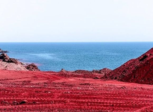 مدیر کل محیط زیست هرمزگان: از خاک جزایر هرمز و بوموسی برای ساخت مسکن ملی استفاده نمی شود/ ادعای اعلام شده تکذیب می شود