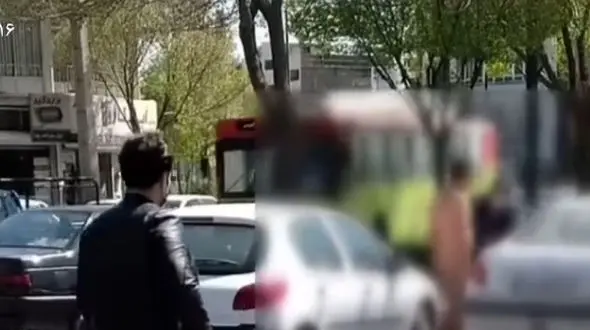 عکس مرد در میدان فرمانداری اراک / بازداشت شد