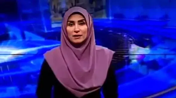 فیلم گاف عجیب خانم مجری درباره مصرف مشروب ! / خودش ندانست چه سوتی ای داد !