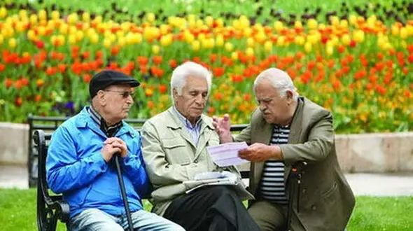 خبر خوب وزیر به بازنشستگان / منتظر احکام جدید باشید