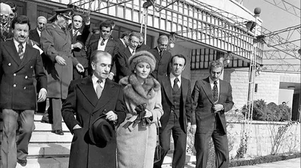 فرار از ایران با 384 چمدان پر از پول، طلا و الماس