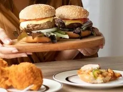 ترفندهای ساده برای غلبه بر هوس های غذایی