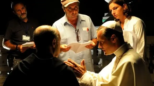 پائولو سورنتینو «پاپ جدید» را می‌سازد