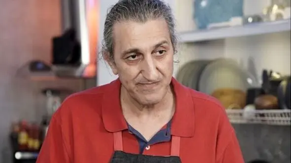 عکس/ نگاهی به چیدمان با سلیقه خانه «یوسف صیادی» و همسرش کمدین محبوب/ مبلمان سلطنتی و فرش اصیل ایرانی مناسب عید امسال 