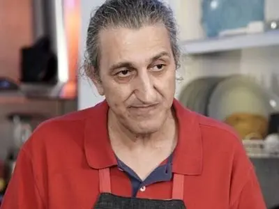 عکس/ نگاهی به چیدمان با سلیقه خانه «یوسف صیادی» و همسرش کمدین محبوب/ مبلمان سلطنتی و فرش اصیل ایرانی مناسب عید امسال 