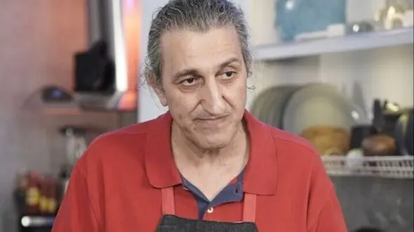 عکس/ نگاهی به چیدمان با سلیقه خانه «یوسف صیادی» و همسرش کمدین محبوب/ مبلمان سلطنتی و فرش اصیل ایرانی مناسب عید امسال 