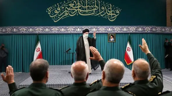 روایتی از مجمع فرماندهان سپاه و نیروهای مسلح + فیلم