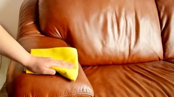 لکه بری مبل چرم با ترفندهای خانگی