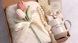 هدیه روز مادر برای مادران 40 ساله چه بخریم؟