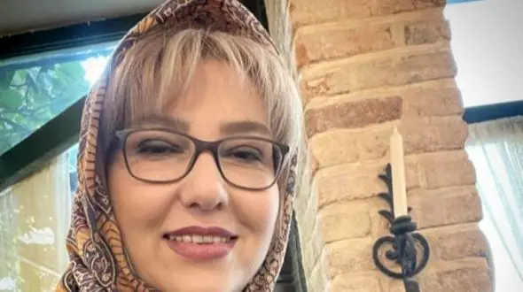 گلدان های زیبا در دکوراسیون خانه معصومه کریمی بازیگر