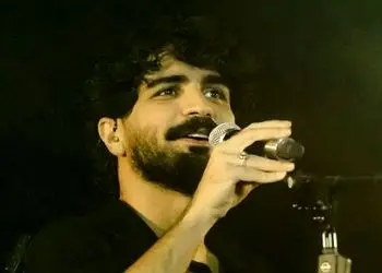 دانلود باشکوه آهنگ عرفان طهماسبی گل مهتاب /تو سیاهی شب تک و تنها بودم ...