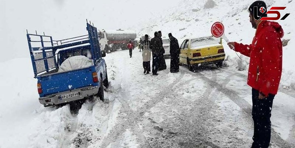 بارش برف محور اندیکا - چهارمحال و بختیاری را مسدود کرد