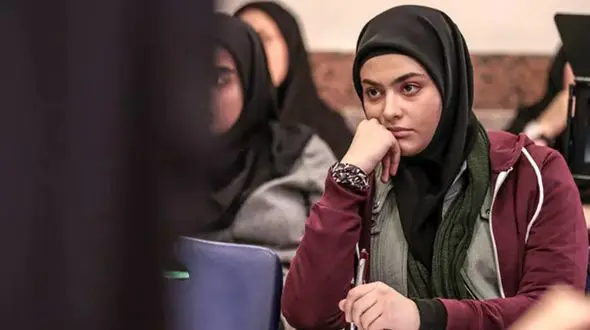 عکس های عروسکی ریحانه پارسا / خانم بازیگر در ایران چه بود و الان چه شد!