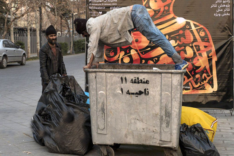 زباله گرد بازیگر