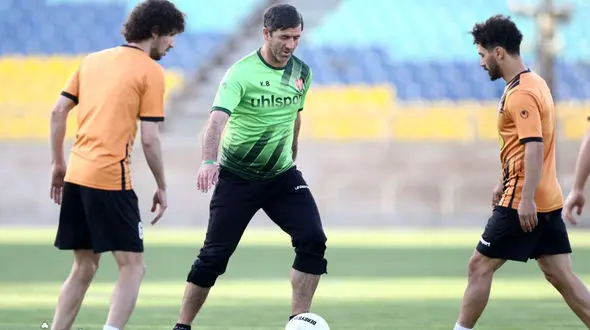 توصیه مهم کریم باقری به پرسپولیسی‌ها در آستانه دربی