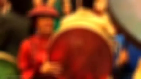 فیلم جشن جذاب با رقص همگانی بازیگران زن و مرد ایرانی! /  دوبس دوبس کنان همشون وسط رقص هستند ! / یکیشون  چه آکروباتی میره !