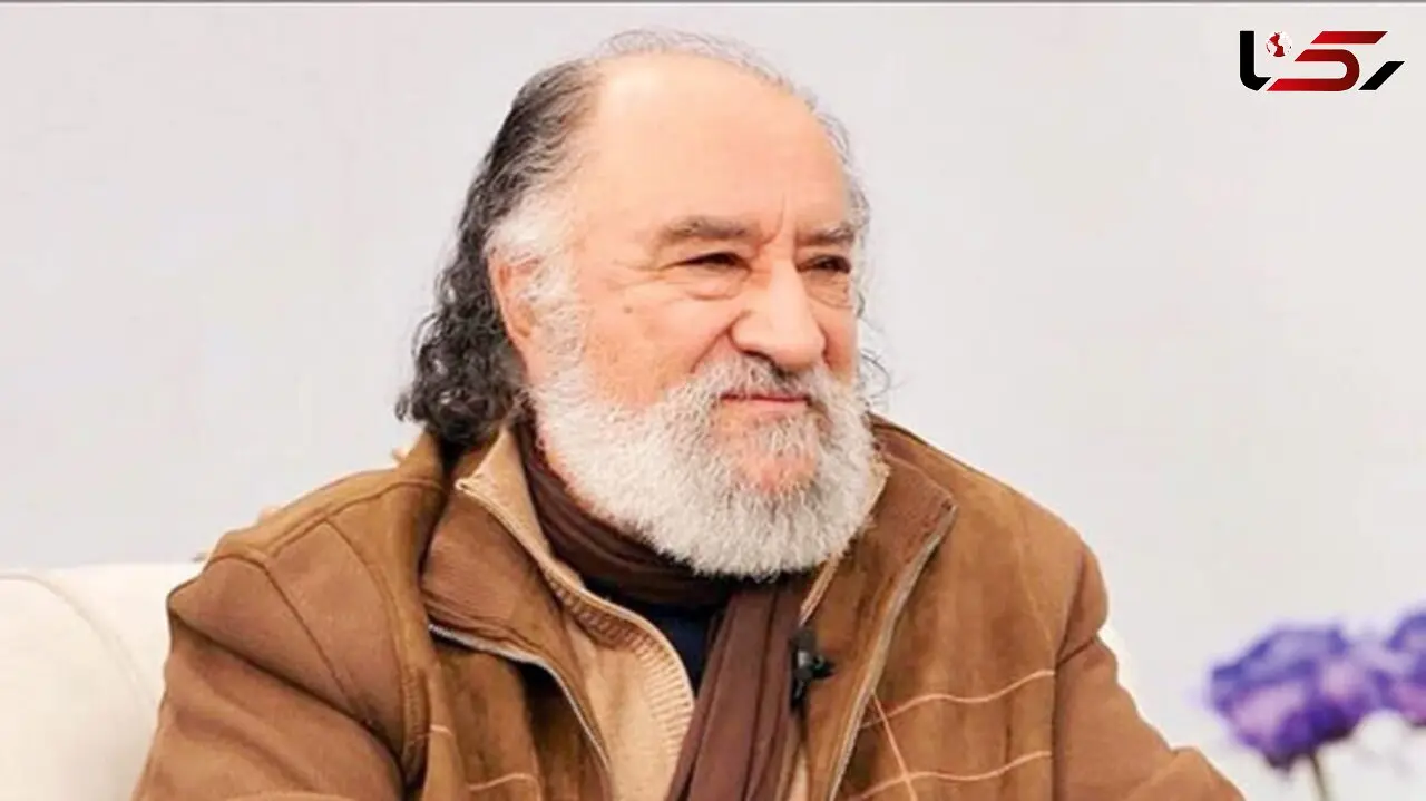 چیدمان سنتی و شیک خانه داریوش ارجمند با تابلوهای زیبا و گلهای طبیعی/ دم همسر خوش سلیقشون گرم، چه خونه با طراوت و خوشرنگی!