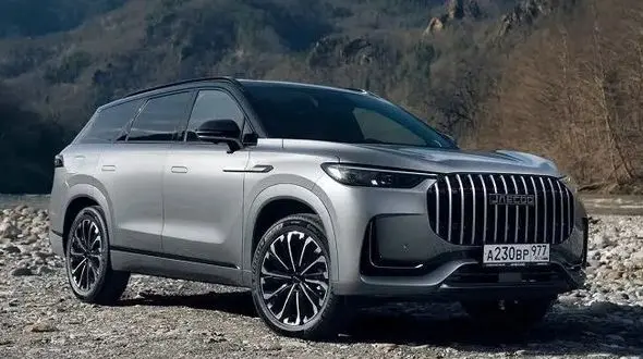 اکستریم TXL در برابر لوکانو L8؛ دوئل جذاب شاسی‌ بلندهای لوکس چینی