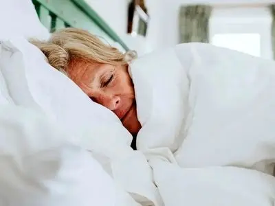 خطرناک‌ ترین وضعیت‌ های بدن هنگام خواب که باید بدانید